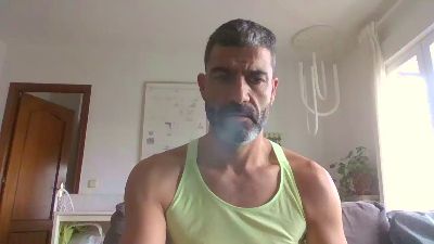 hotreds webcam model stream image