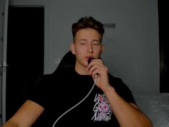 gym_alpha webcam model stream image