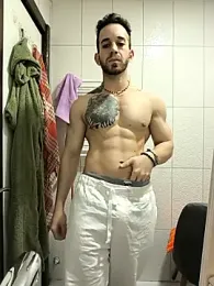 hazarcannn webcam model stream image