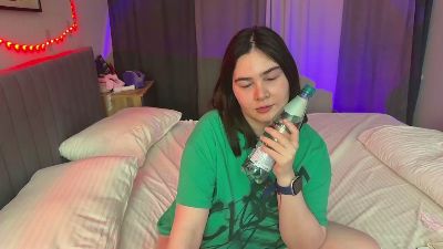 valevaweheart webcam model stream image