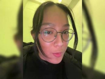 Littleotter webcam model stream image