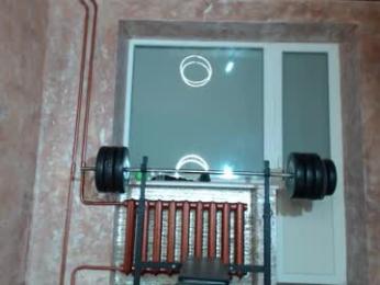 leoroman webcam model stream image