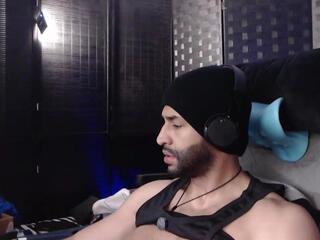 Ralf E webcam model stream image