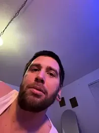 Redriddinghood8 webcam model stream image