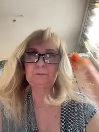 Irina2909@xh webcam model stream image