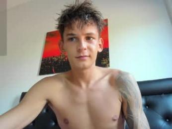 aiko_miracle webcam model stream image