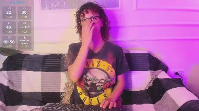 AliceMadnes webcam model stream image