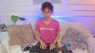 AliceMadnes webcam model stream image