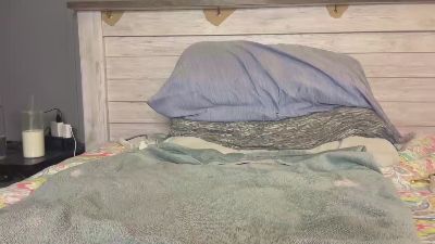 CrashBling webcam model stream image