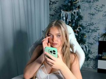 _Fraerok_ webcam bongacams model stream image