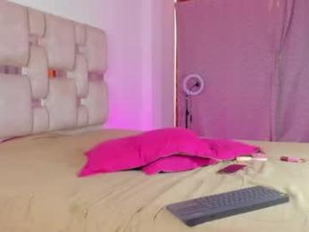 isadoraa1 webcam chaturbate model stream image