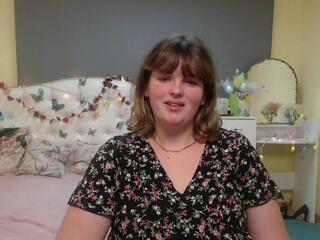 Stacey L webcam model stream image