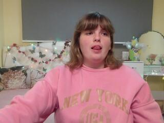 Stacey L webcam model stream image