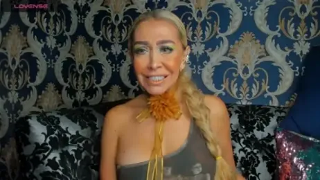 EvelinaGrey webcam model stream image