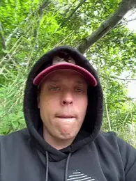 Buroo97 webcam model stream image