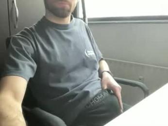 dailybully webcam model stream image