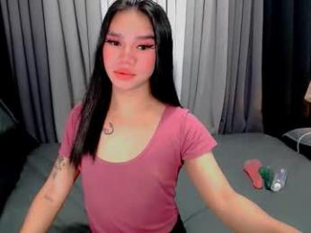 crytastal_lust1212 webcam model stream image