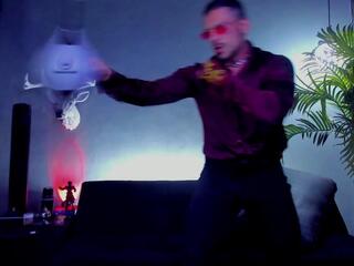 Dennis Cox webcam flirt4free model stream image