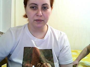 Madcouple webcam model stream image