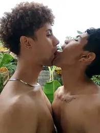 Wild_and_Sweets webcam stripchat model stream image