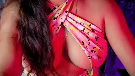 SilkenSundari webcam model stream image