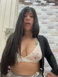 kim_monti webcam model stream image