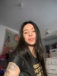 kiaraglam2 webcam model stream image