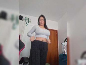 cristalboom webcam model stream image