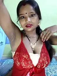 Your-Manu webcam stripchat model stream image