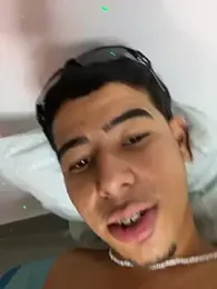 lzinho9153 webcam stripchat model stream image