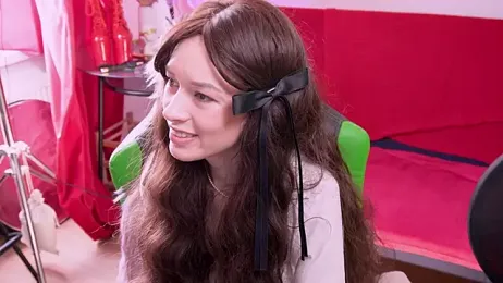 YourDarlingVivian webcam model stream image