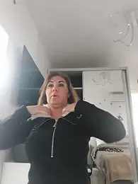 Alisasex@xh webcam model stream image