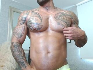 Rogers P webcam model stream image