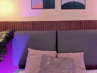 nicolleevanss webcam model stream image