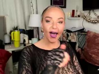 cumguzzlingskank webcam model stream image