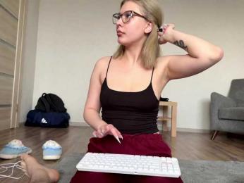 k1tty-cute webcam model stream image