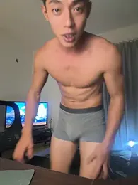 Yooo17 webcam model stream image