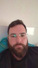 robertales webcam model stream image