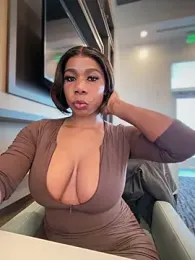 Belle___ webcam model stream image