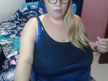 ElizabethTaylor8 webcam model stream image