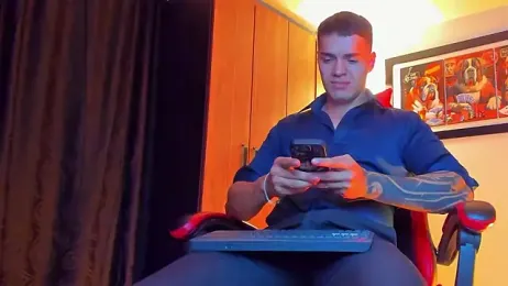 ALPHA_DOMINUS_ webcam model stream image