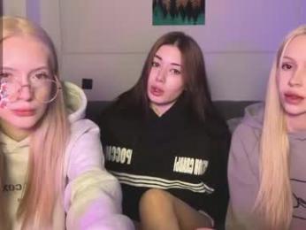 mmkakpoxyi22 webcam model stream image