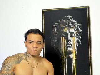 Maverick Willians webcam flirt4free model stream image