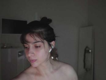 -Madi- webcam bongacams model stream image