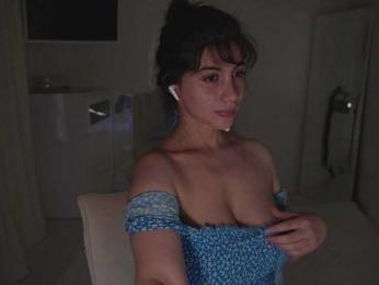 -Madi- webcam bongacams model stream image