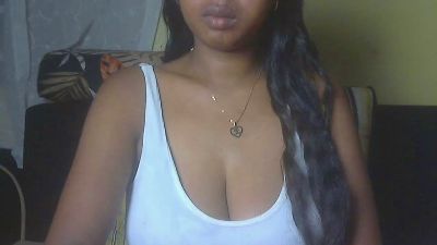 queenihot webcam model stream image