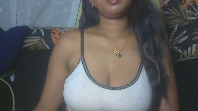 queenihot webcam model stream image