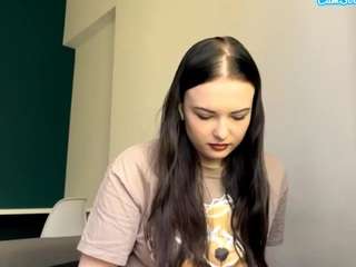 shariceriner webcam model stream image