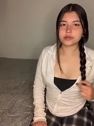 Damn__Love webcam model stream image