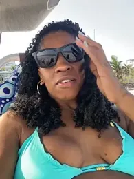 Luhma_hot webcam model stream image